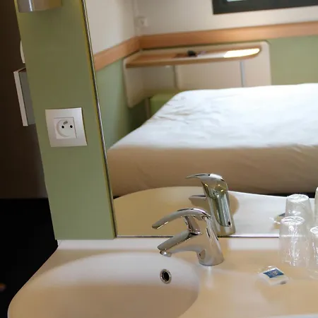 Готель Ibis Budget Gare De