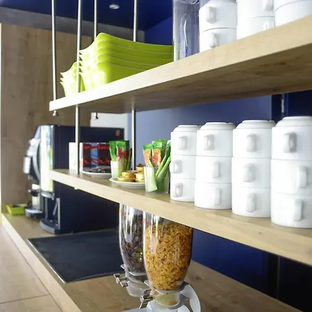 Готель Ibis Budget Gare De