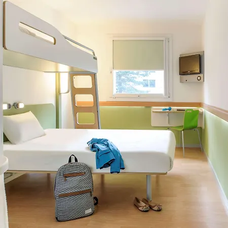 Ibis Budget Gare De 2* Пуатьє