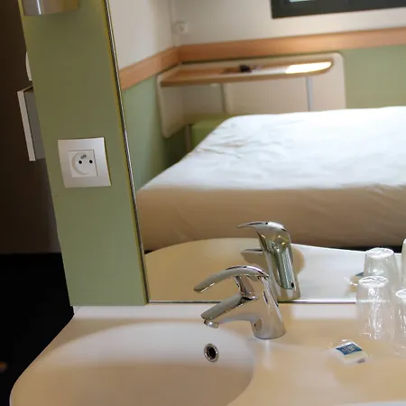 Otel Ibis Budget Gare De 2*