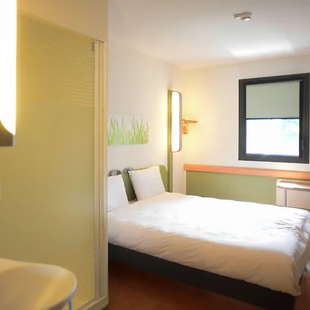 Готель Ibis Budget Gare De 2*