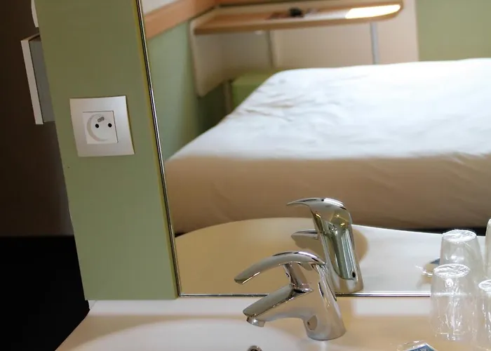 Отель Ibis Budget Gare De