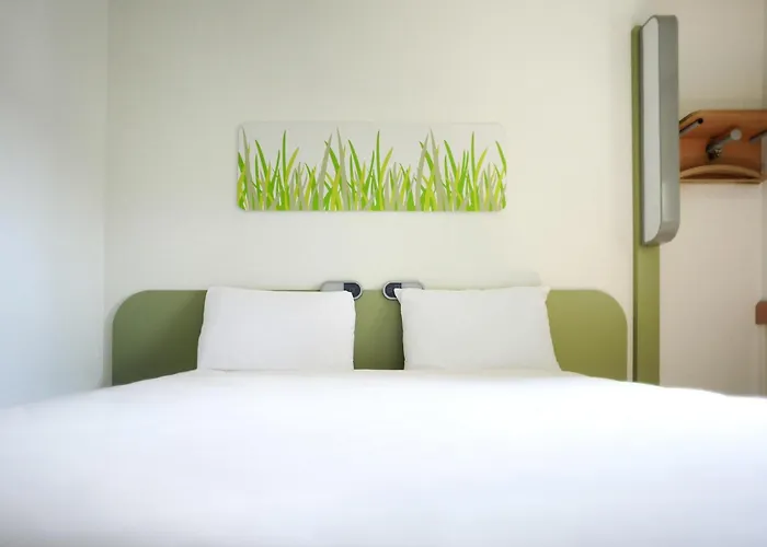 Ibis Budget Gare De Отель Пуатье