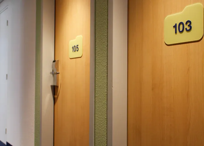 Ibis Budget Gare De 2* Пуатье